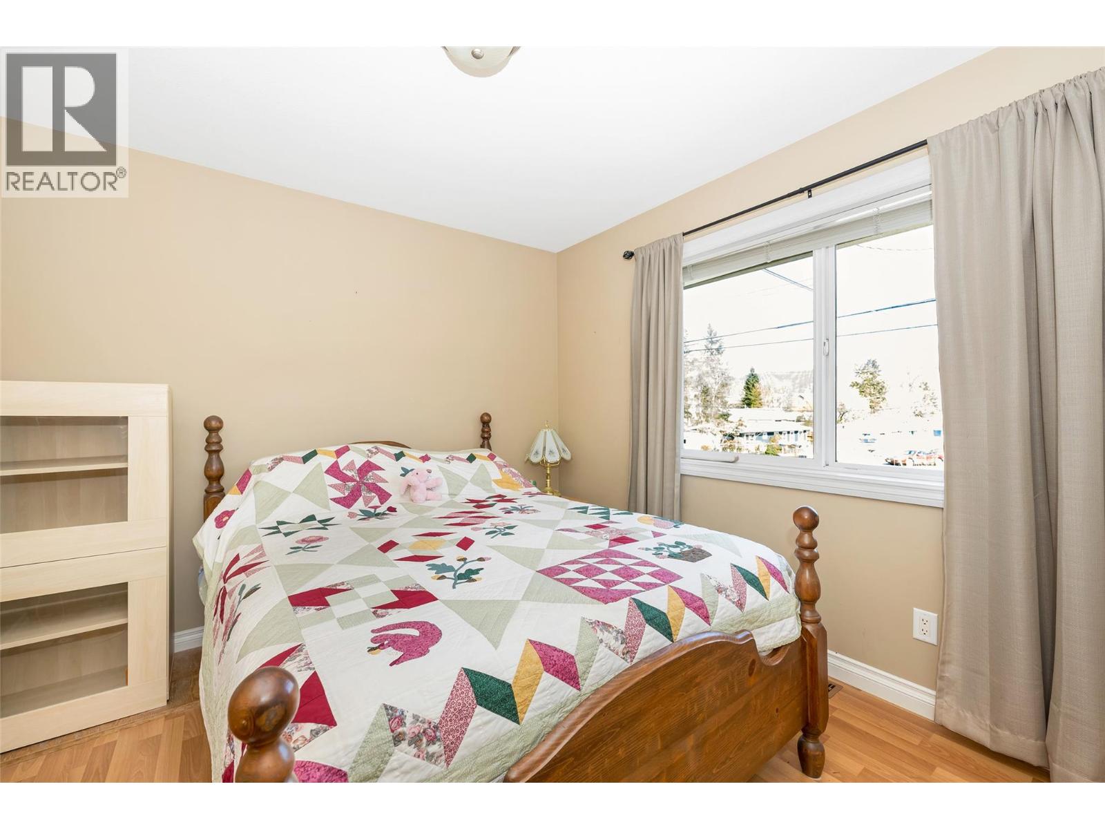 3343 Becker Street, Armstrong, British Columbia  V4Y 0H2 - Photo 11 - 10382972