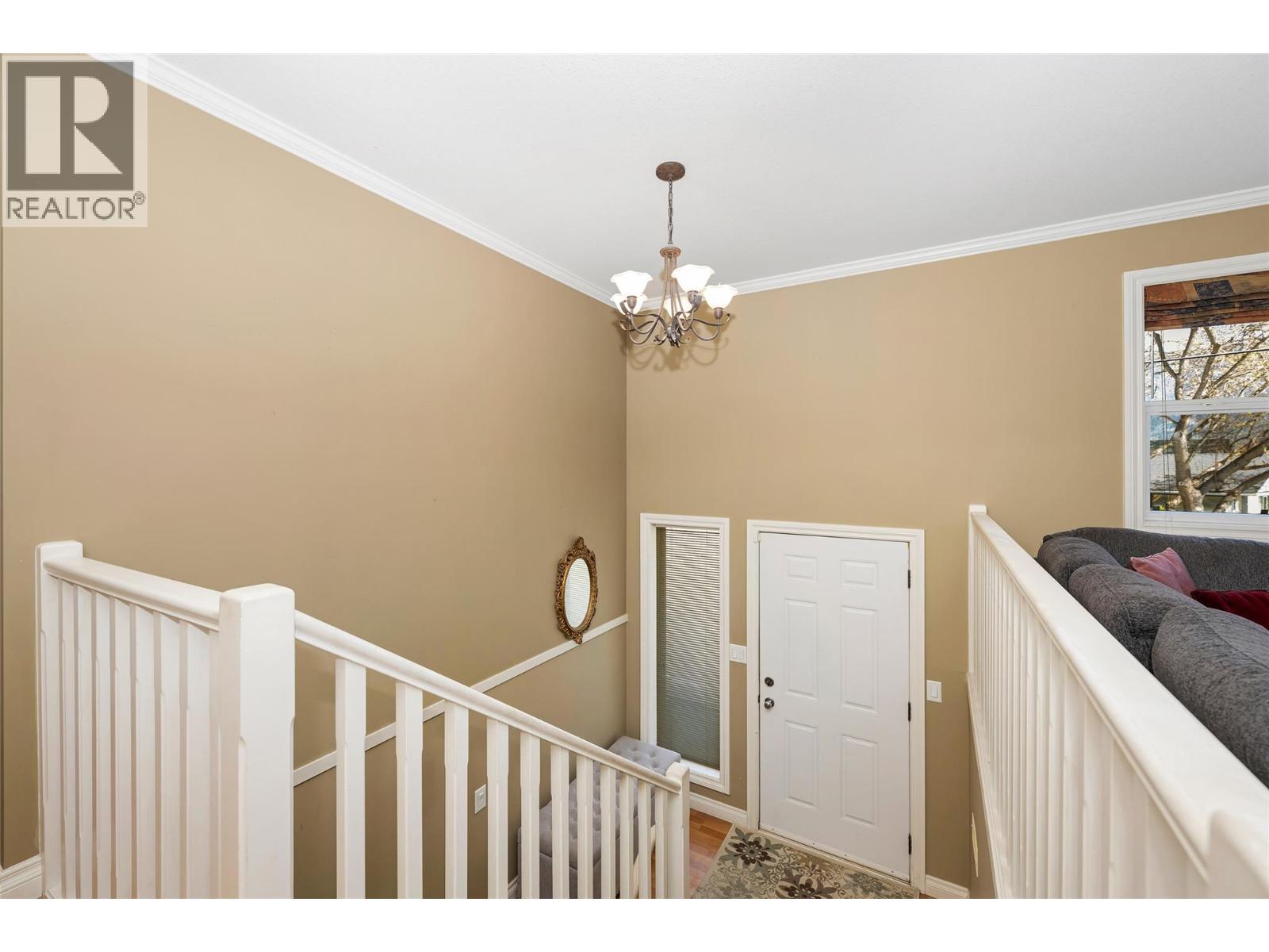 3343 Becker Street, Armstrong, British Columbia  V4Y 0H2 - Photo 14 - 10382972