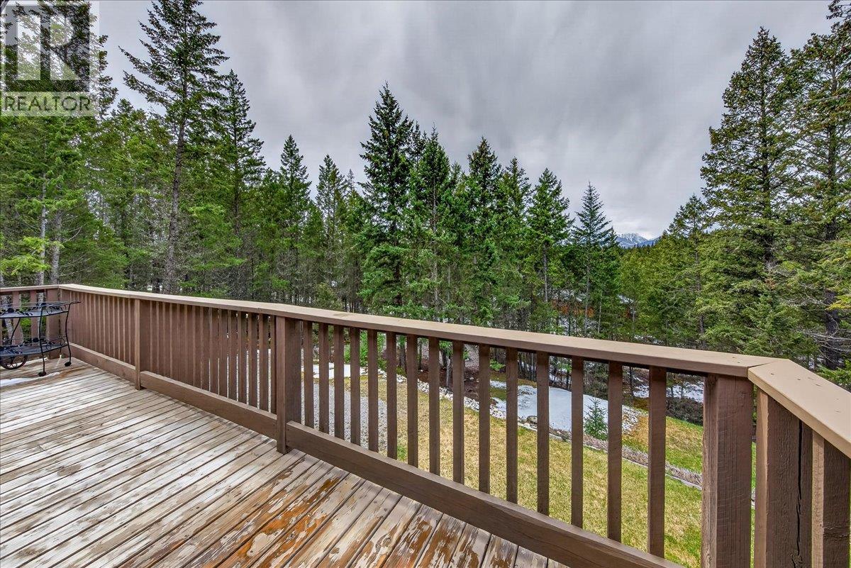 8076 Mcintosh Loop Road, Radium Hot Springs, British Columbia  V0A 1M0 - Photo 31 - 10384010