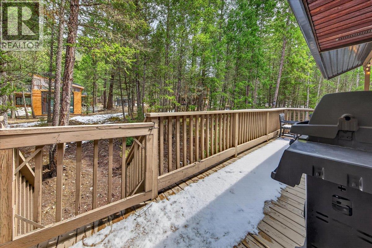 8076 Mcintosh Loop Road, Radium Hot Springs, British Columbia  V0A 1M0 - Photo 37 - 10384010