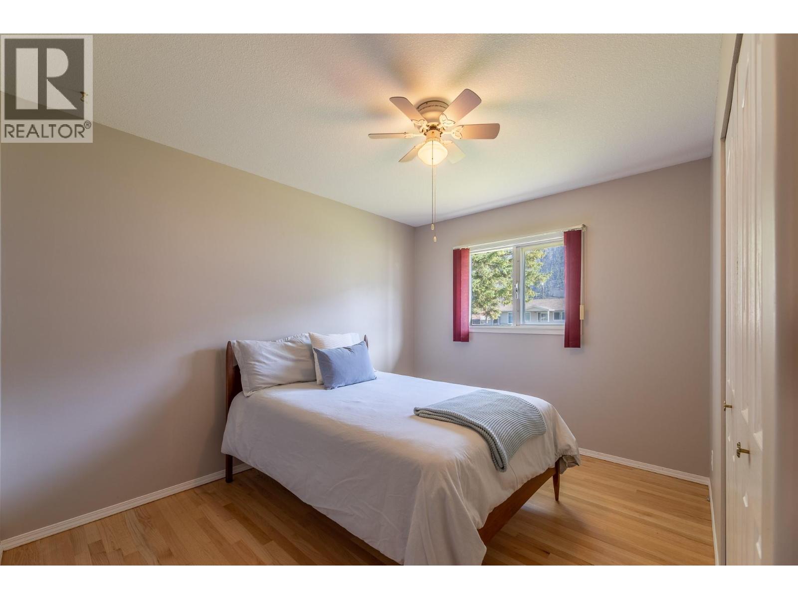 510 6th Avenue, Keremeos, British Columbia  V0X 1N3 - Photo 18 - 10382969