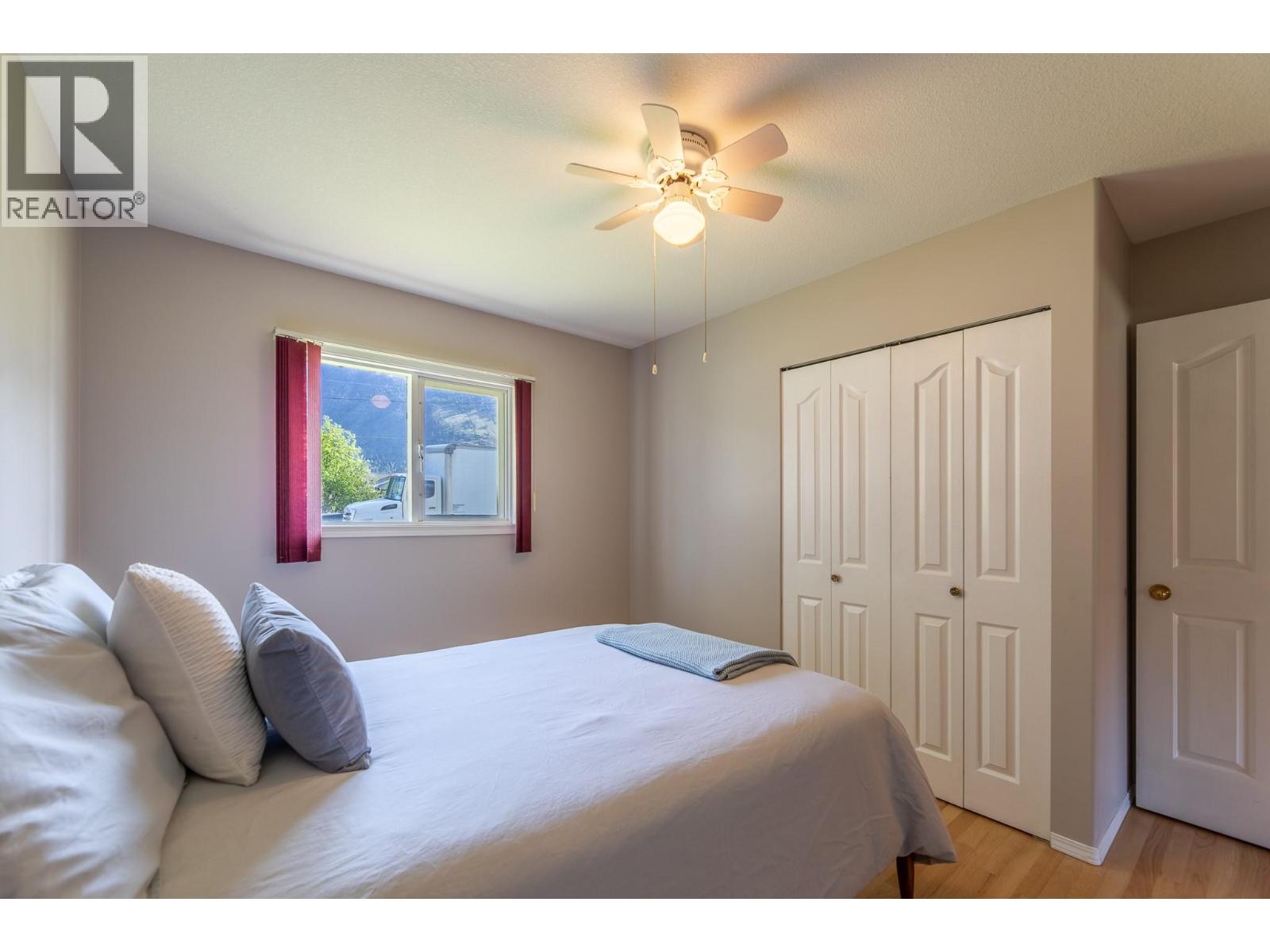 510 6th Avenue, Keremeos, British Columbia  V0X 1N3 - Photo 19 - 10382969