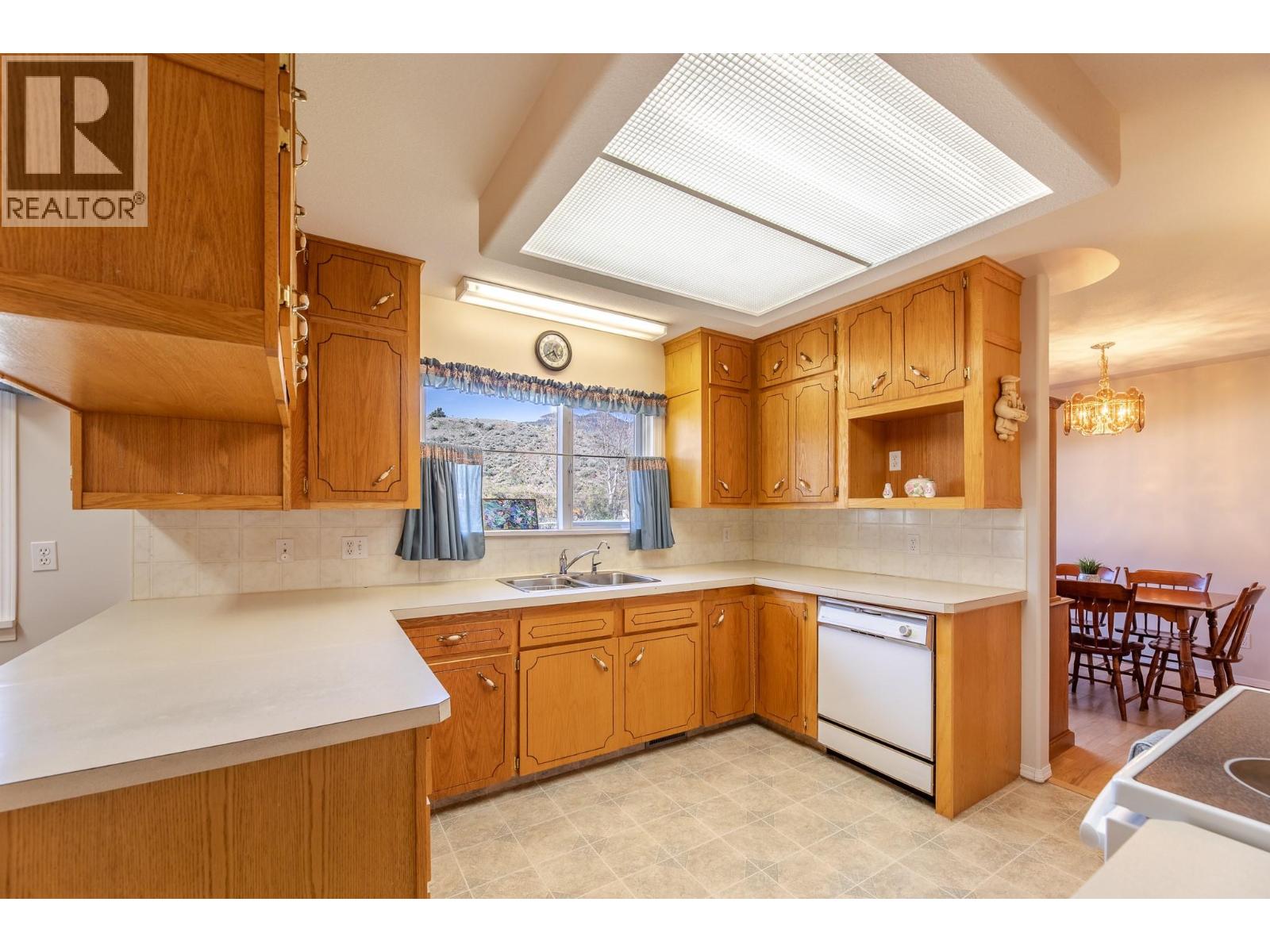 510 6th Avenue, Keremeos, British Columbia  V0X 1N3 - Photo 23 - 10382969