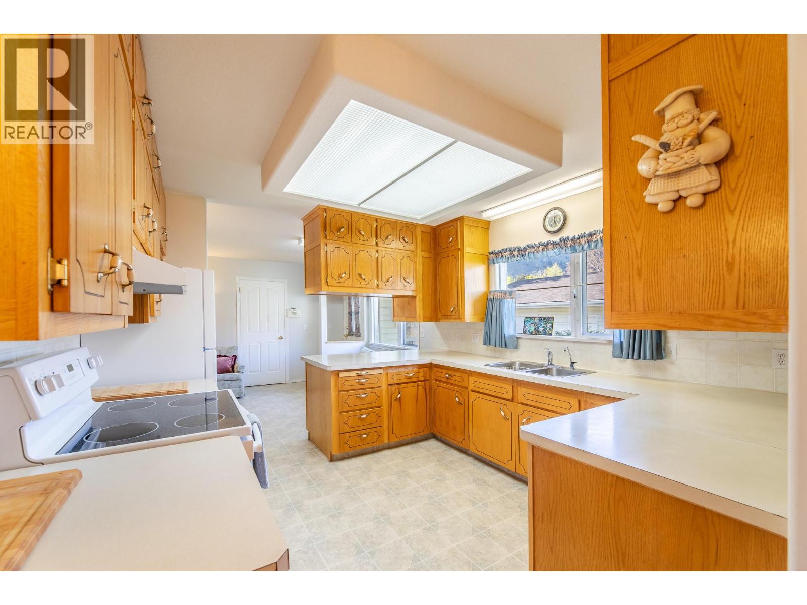 510 6th Avenue, Keremeos, British Columbia  V0X 1N3 - Photo 24 - 10382969