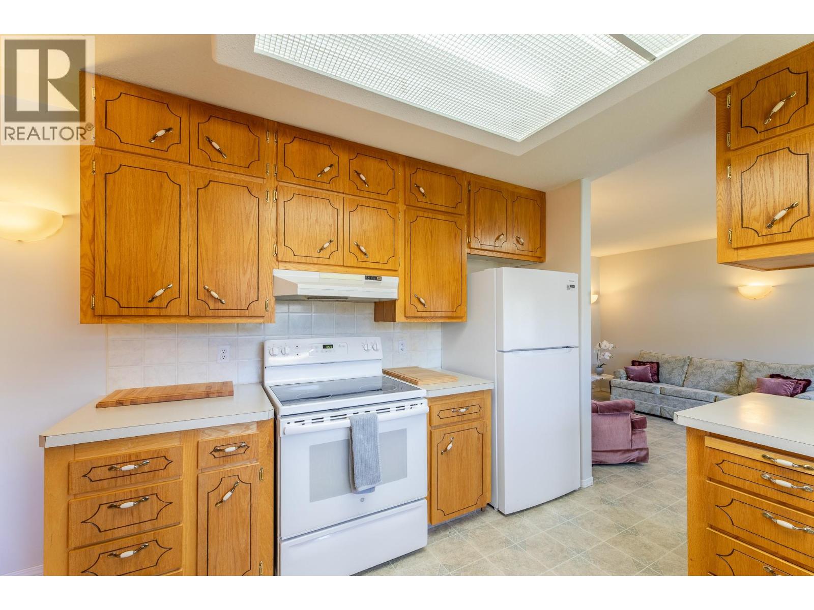 510 6th Avenue, Keremeos, British Columbia  V0X 1N3 - Photo 26 - 10382969