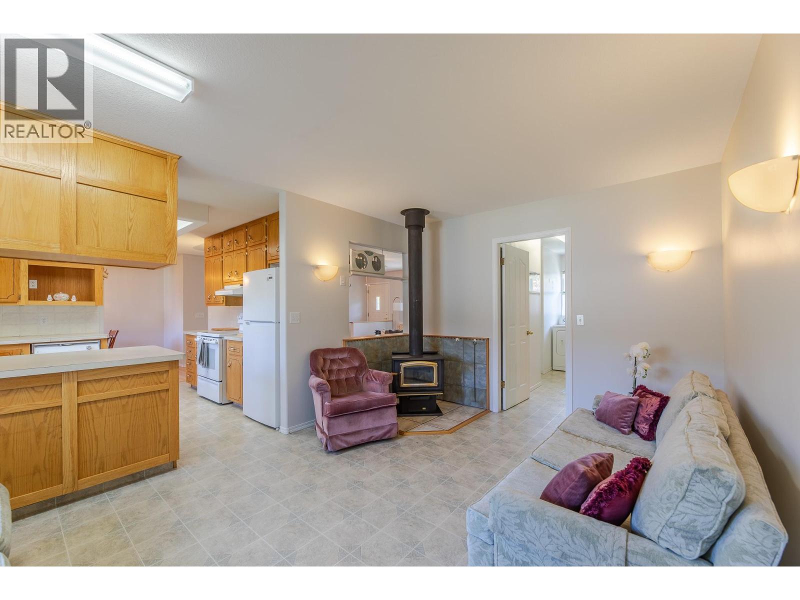 510 6th Avenue, Keremeos, British Columbia  V0X 1N3 - Photo 28 - 10382969