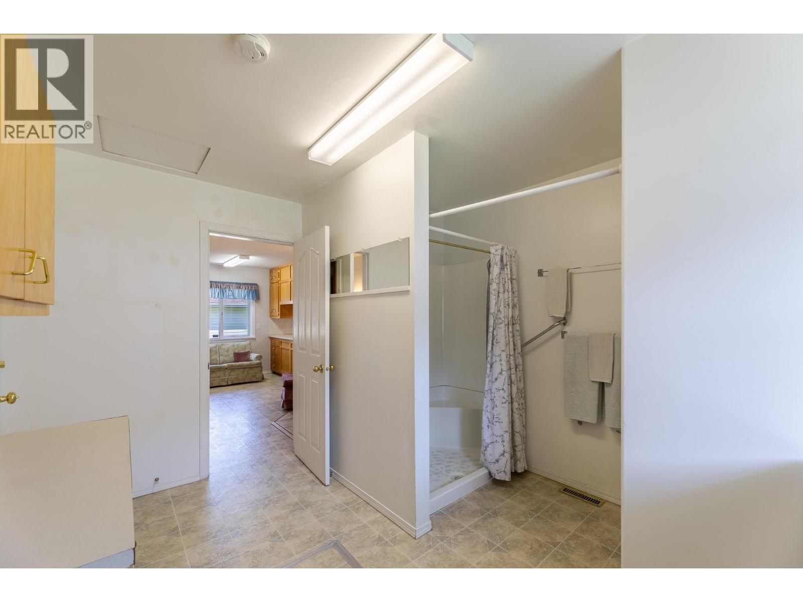 510 6th Avenue, Keremeos, British Columbia  V0X 1N3 - Photo 31 - 10382969