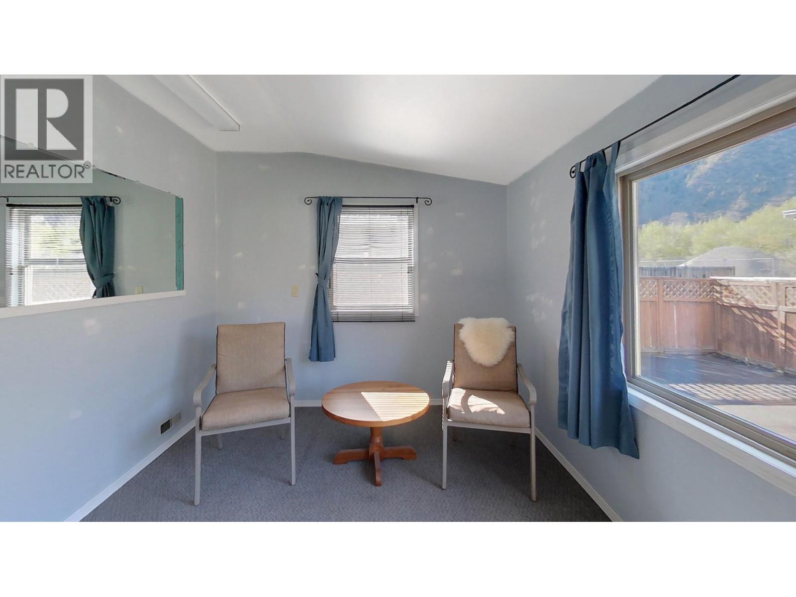 510 6th Avenue, Keremeos, British Columbia  V0X 1N3 - Photo 33 - 10382969