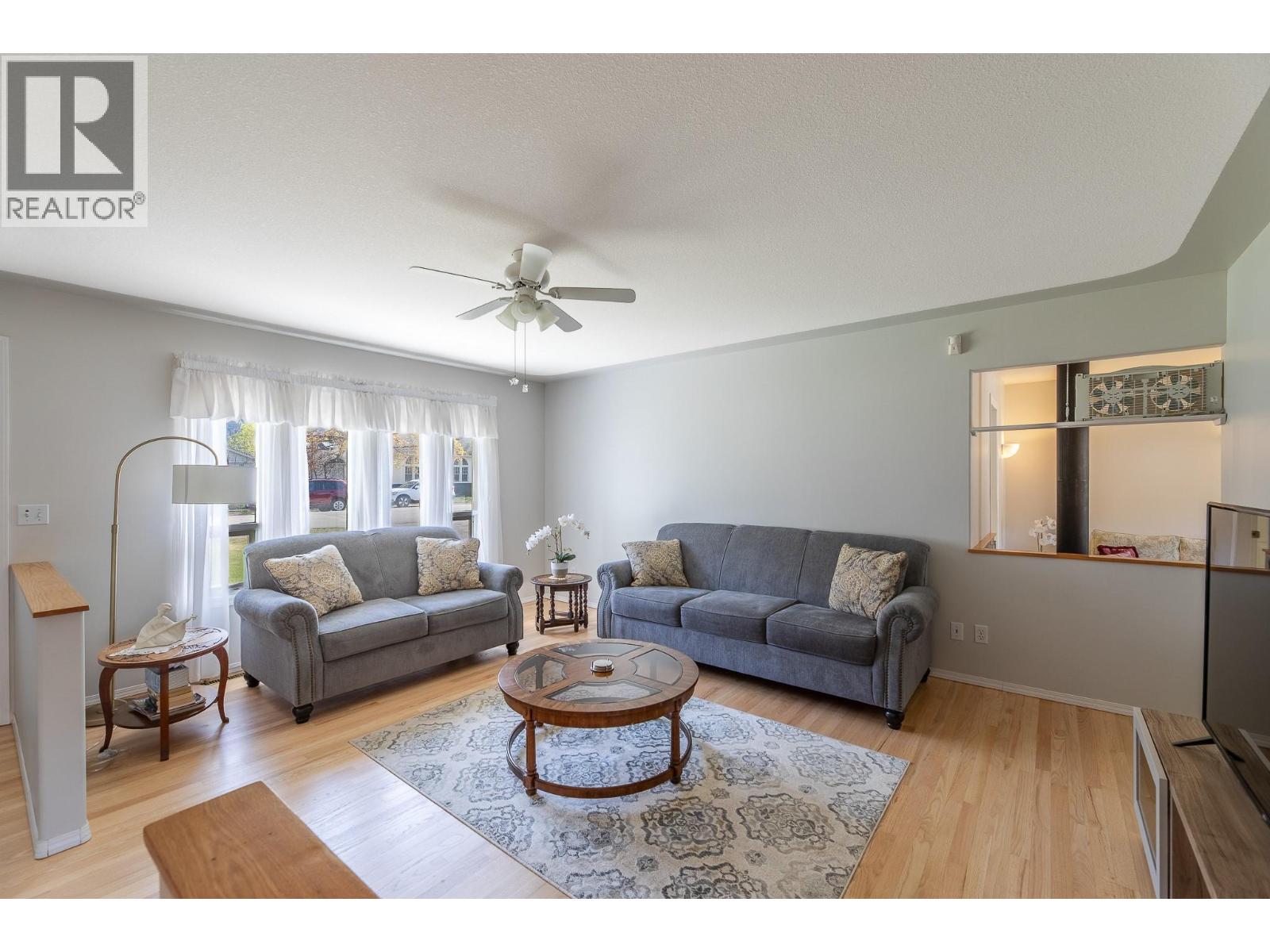 510 6th Avenue, Keremeos, British Columbia  V0X 1N3 - Photo 6 - 10382969