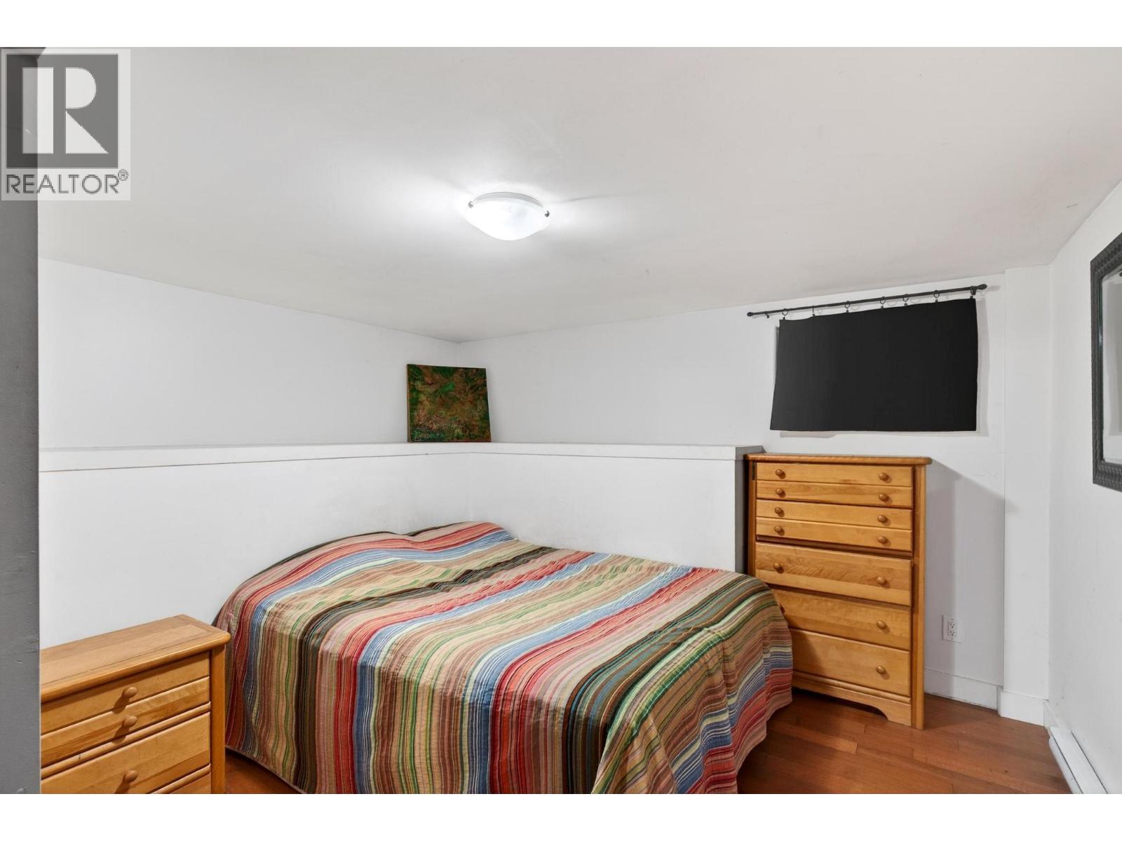 716 Lawson Avenue, Kelowna, British Columbia  V1Y 6S8 - Photo 34 - 10384014