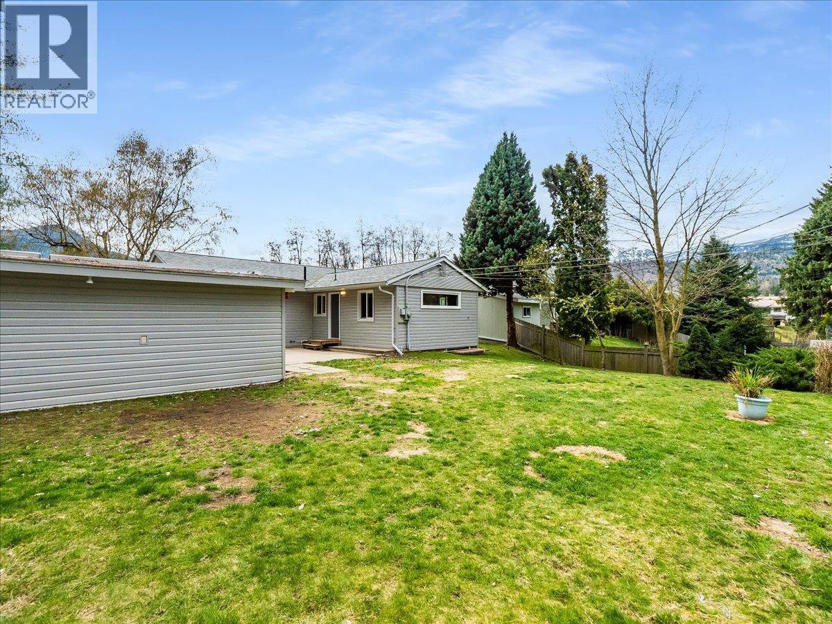 1181 Marianna Crescent, Trail, British Columbia  V1R 1C9 - Photo 37 - 10383932