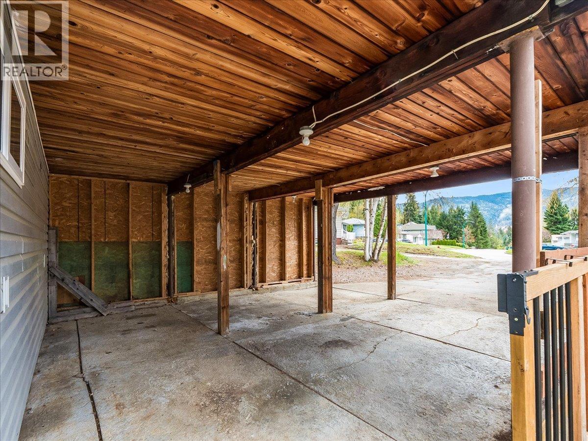 1181 Marianna Crescent, Trail, British Columbia  V1R 1C9 - Photo 44 - 10383932
