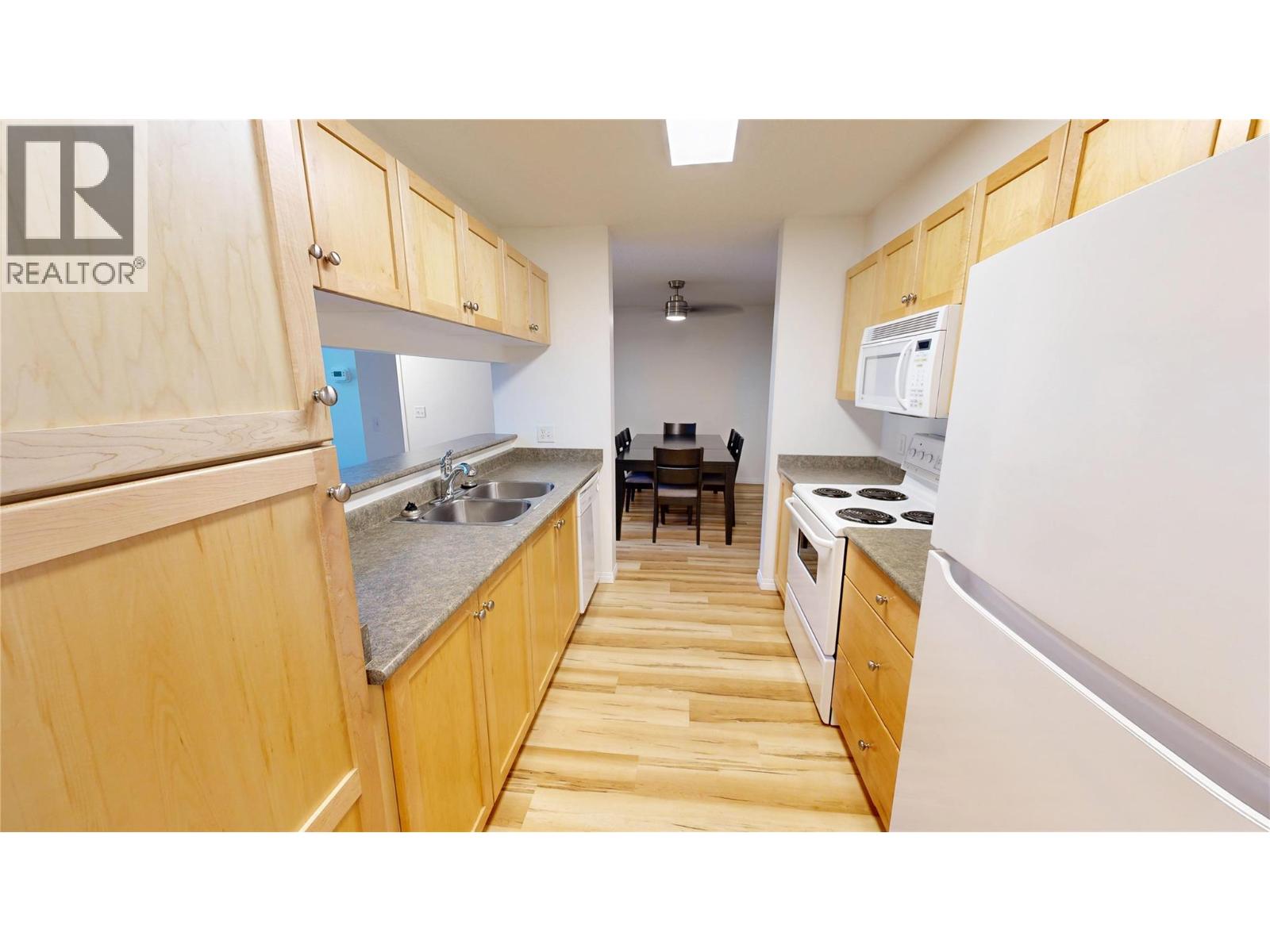 4769 Forsters Landing Road Unit# 306, Radium Hot Springs, British Columbia  V0A 1M0 - Photo 3 - 10384044