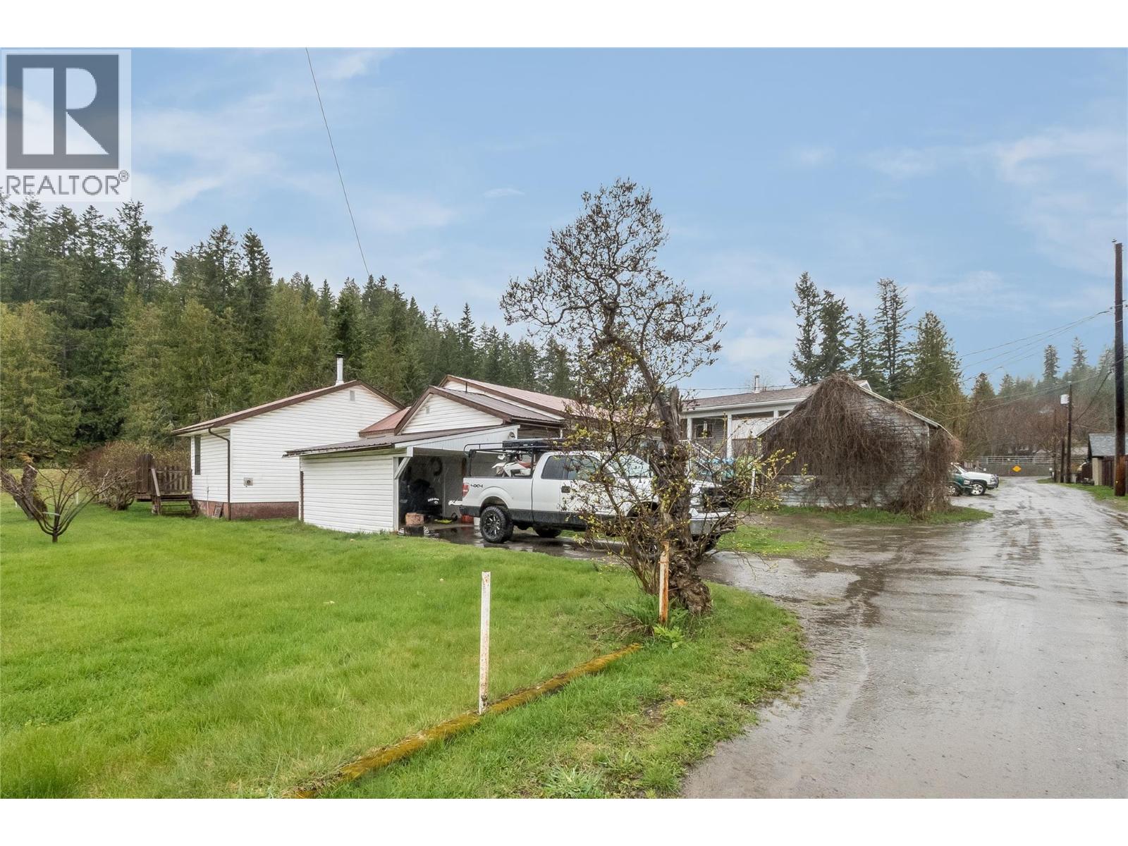 320 River Lane, Kaslo, British Columbia  V0G 1M0 - Photo 9 - 10381657