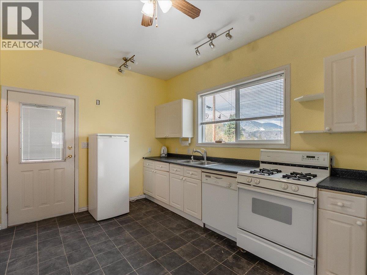 1472 Green Avenue Lane, Trail, British Columbia  V1R 4K2 - Photo 13 - 10383736