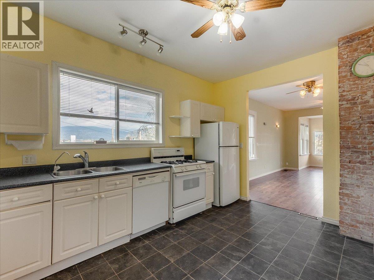 1472 Green Avenue Lane, Trail, British Columbia  V1R 4K2 - Photo 17 - 10383736