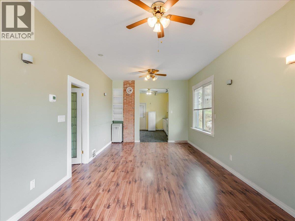 1472 Green Avenue Lane, Trail, British Columbia  V1R 4K2 - Photo 24 - 10383736