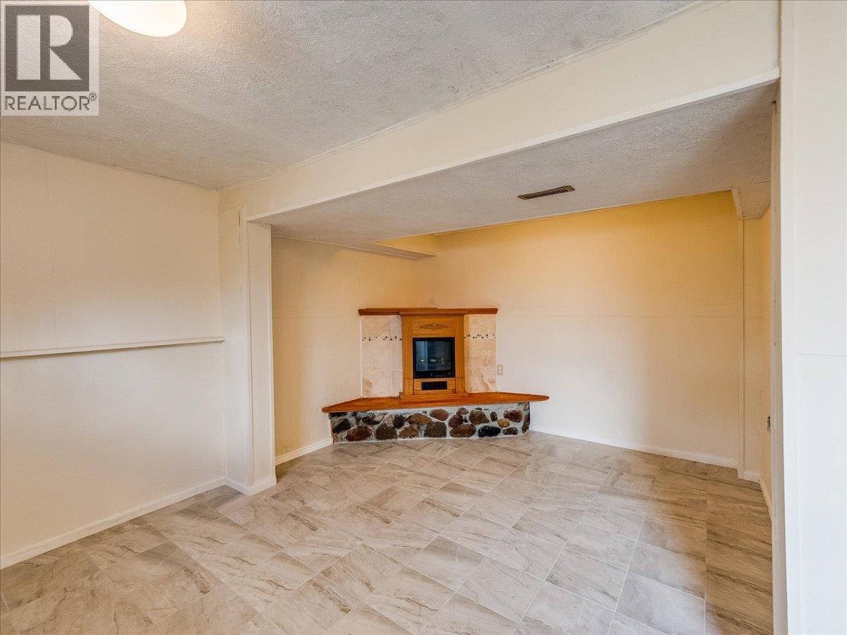 1472 Green Avenue Lane, Trail, British Columbia  V1R 4K2 - Photo 38 - 10383736