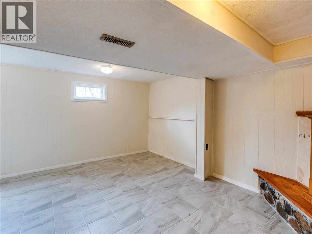 1472 Green Avenue Lane, Trail, British Columbia  V1R 4K2 - Photo 39 - 10383736