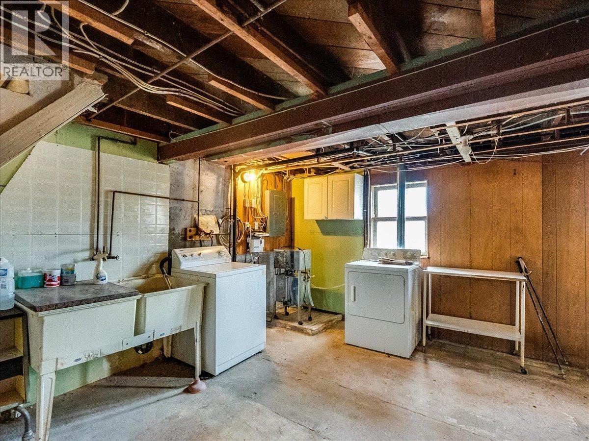 1472 Green Avenue Lane, Trail, British Columbia  V1R 4K2 - Photo 43 - 10383736