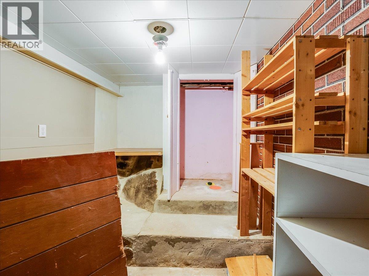 1472 Green Avenue Lane, Trail, British Columbia  V1R 4K2 - Photo 50 - 10383736