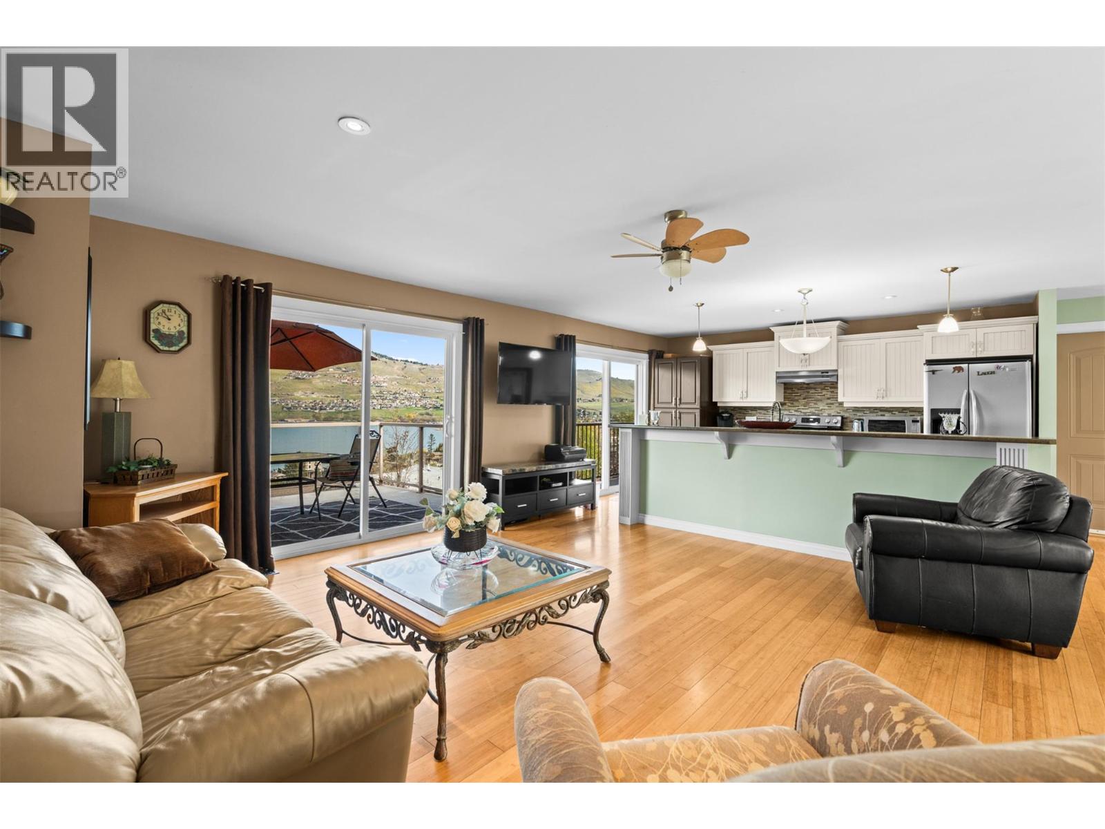 7339 Longacre Drive, Vernon, British Columbia  V1H 1H5 - Photo 10 - 10382801