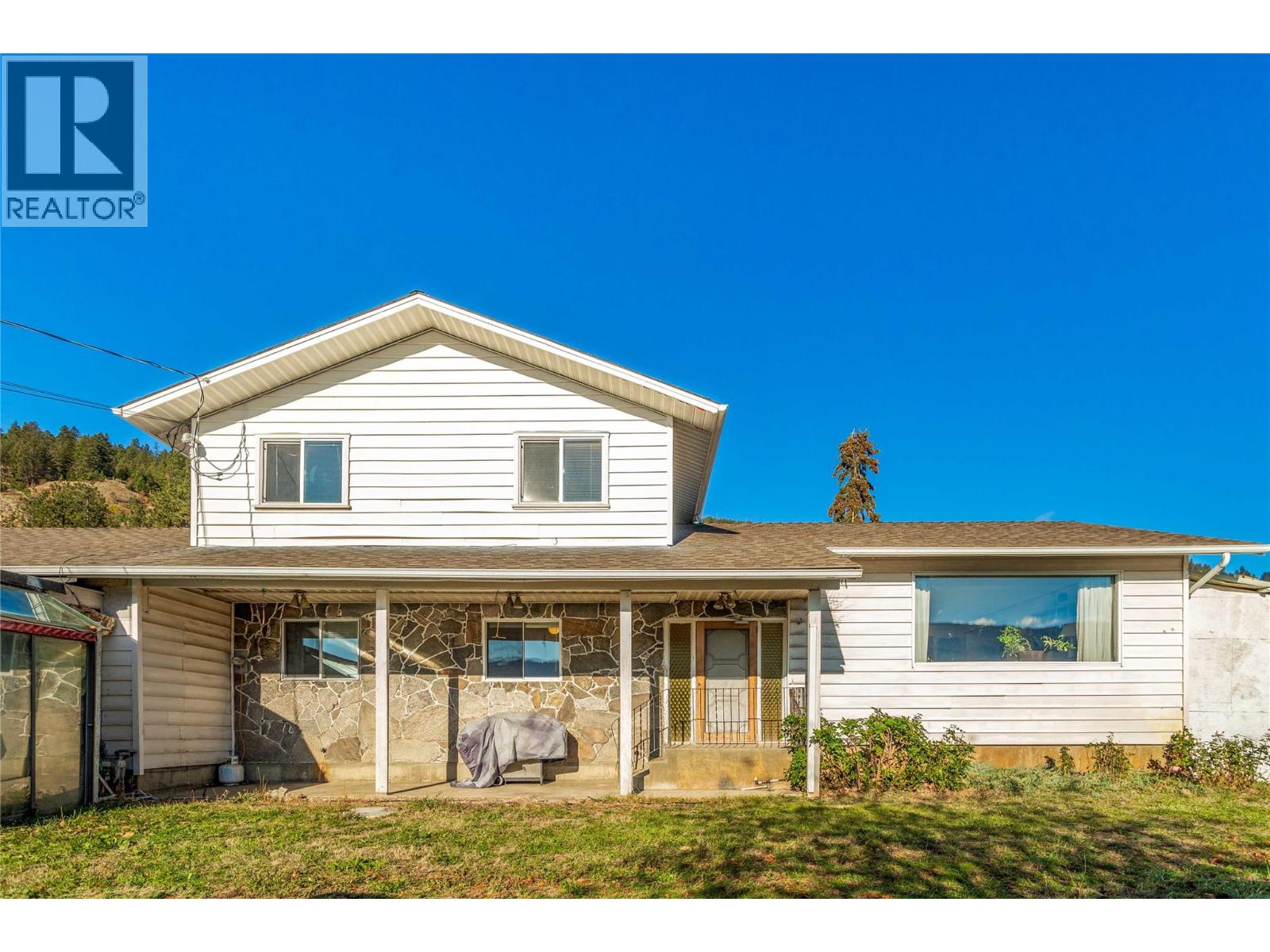 15370 Old Mission Road, Lake Country, British Columbia  V4V 2G5 - Photo 3 - 10382516