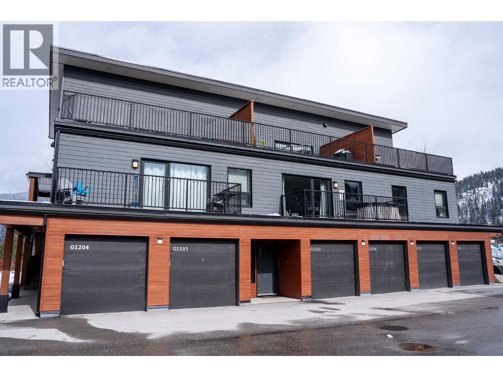 1901 Nels Nelson Crescent Unit# 1204, Revelstoke, British Columbia  V0E 2S3 - Photo 1 - 10384071
