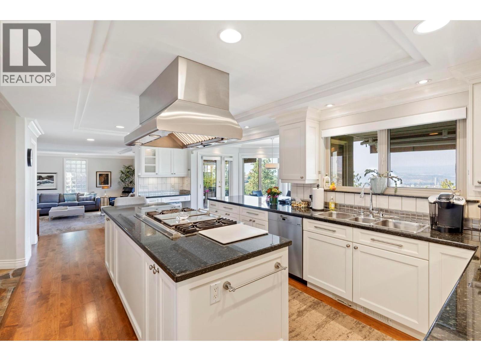 960 Skeena Drive, Kelowna, British Columbia  V1V 2B2 - Photo 14 - 10384070