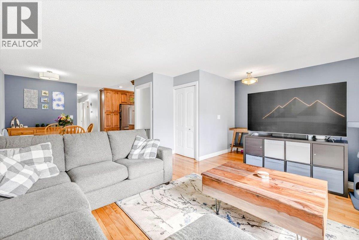 1293 Ponderosa Drive, Sparwood, British Columbia  V0B 2G2 - Photo 10 - 10384037