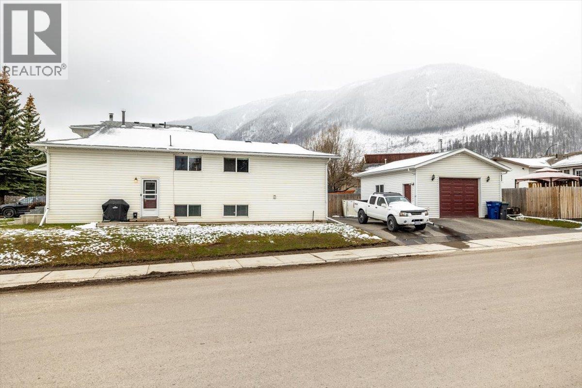 1293 Ponderosa Drive, Sparwood, British Columbia  V0B 2G2 - Photo 34 - 10384037