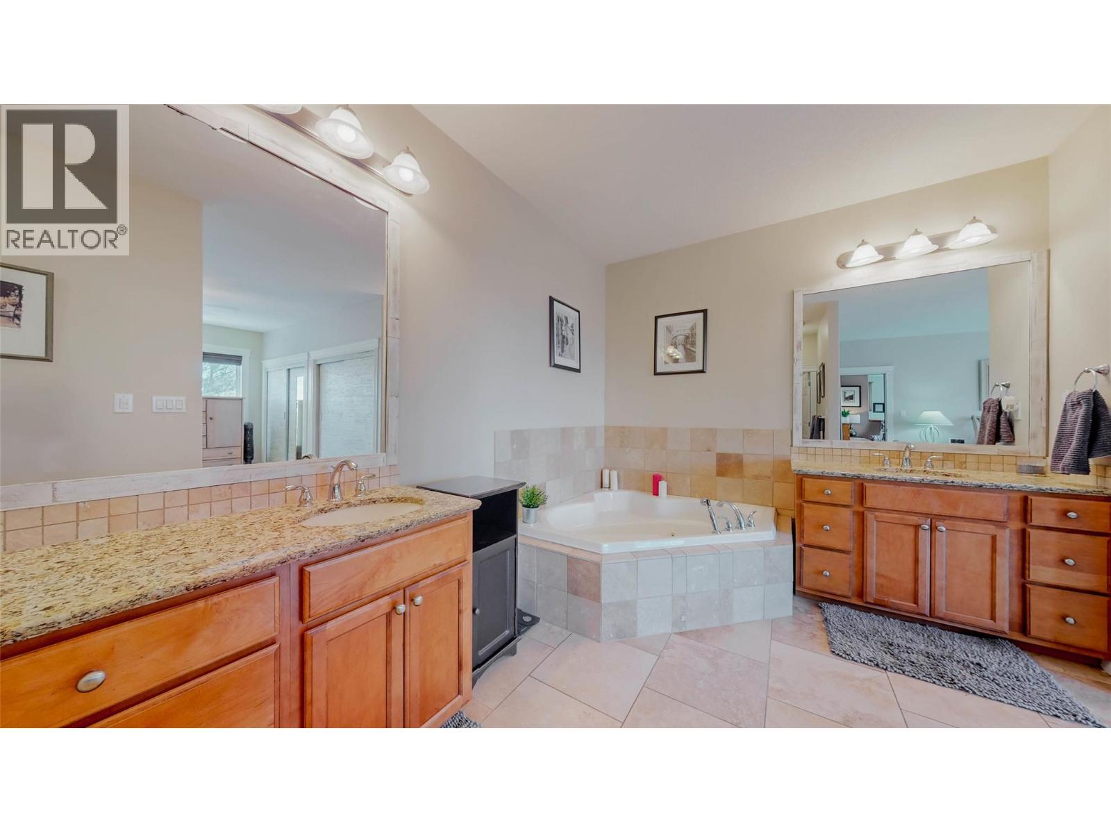 1370 Bullmoose Way, Osoyoos, British Columbia  V0H 1V6 - Photo 26 - 10384033