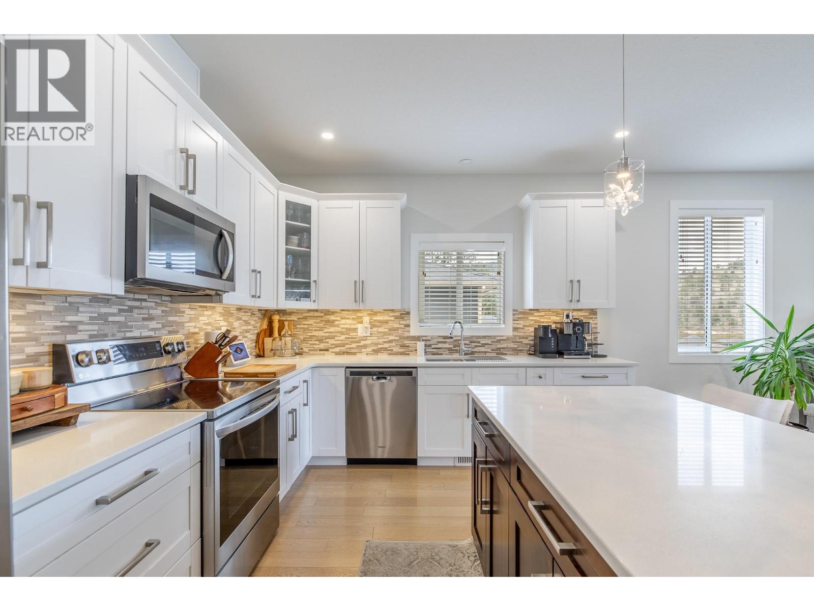 8738 Palmer Place, Summerland, British Columbia  V0H 1Z2 - Photo 12 - 10383844