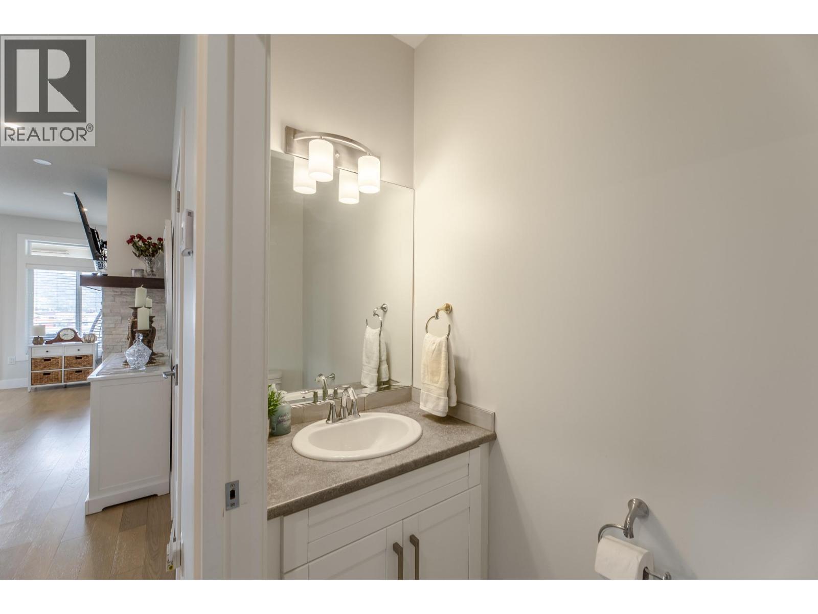 8738 Palmer Place, Summerland, British Columbia  V0H 1Z2 - Photo 21 - 10383844