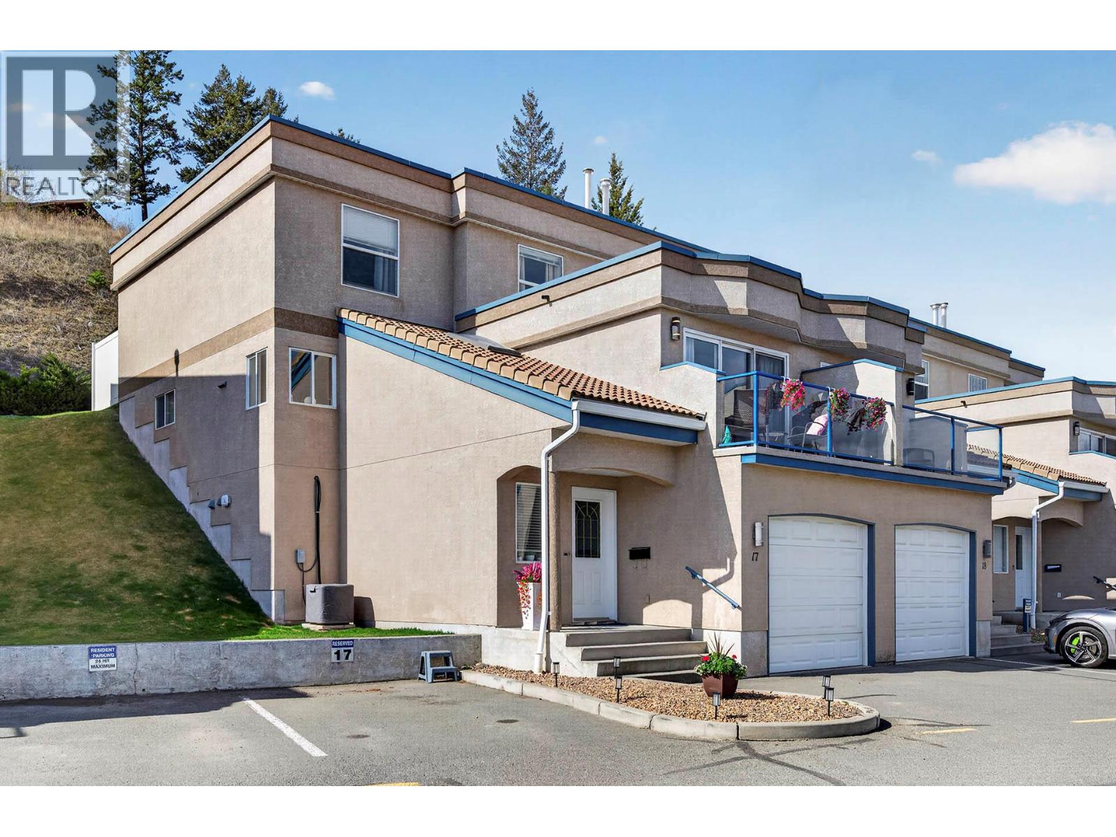 245 Whistler Drive Unit# 17, Kamloops, British Columbia  V2E 1W8 - Photo 2 - 10384072