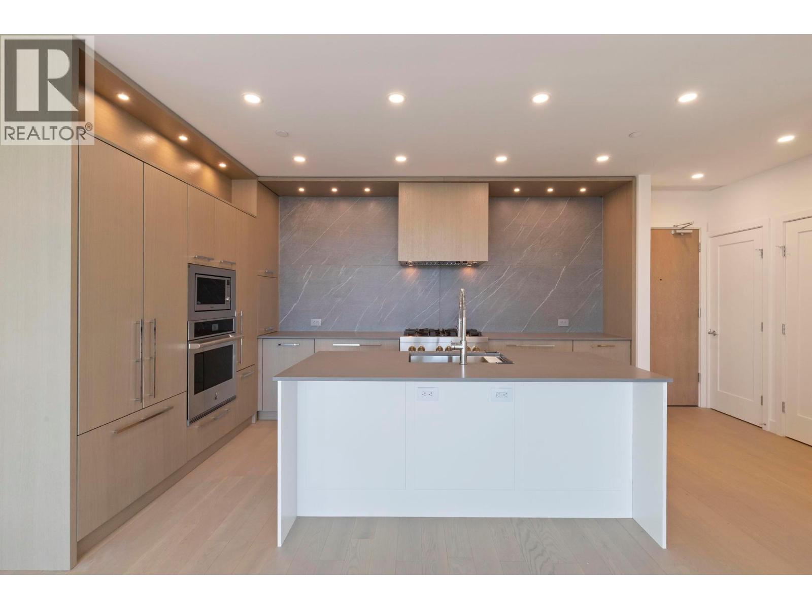 3409 Lakeshore Road Unit# 303, Kelowna, British Columbia  V1W 0G6 - Photo 5 - 10384035