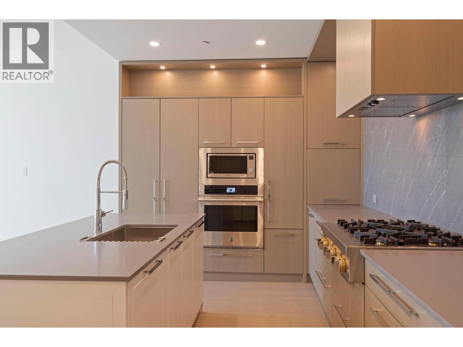 3409 Lakeshore Road Unit# 303, Kelowna, British Columbia  V1W 0G6 - Photo 6 - 10384035