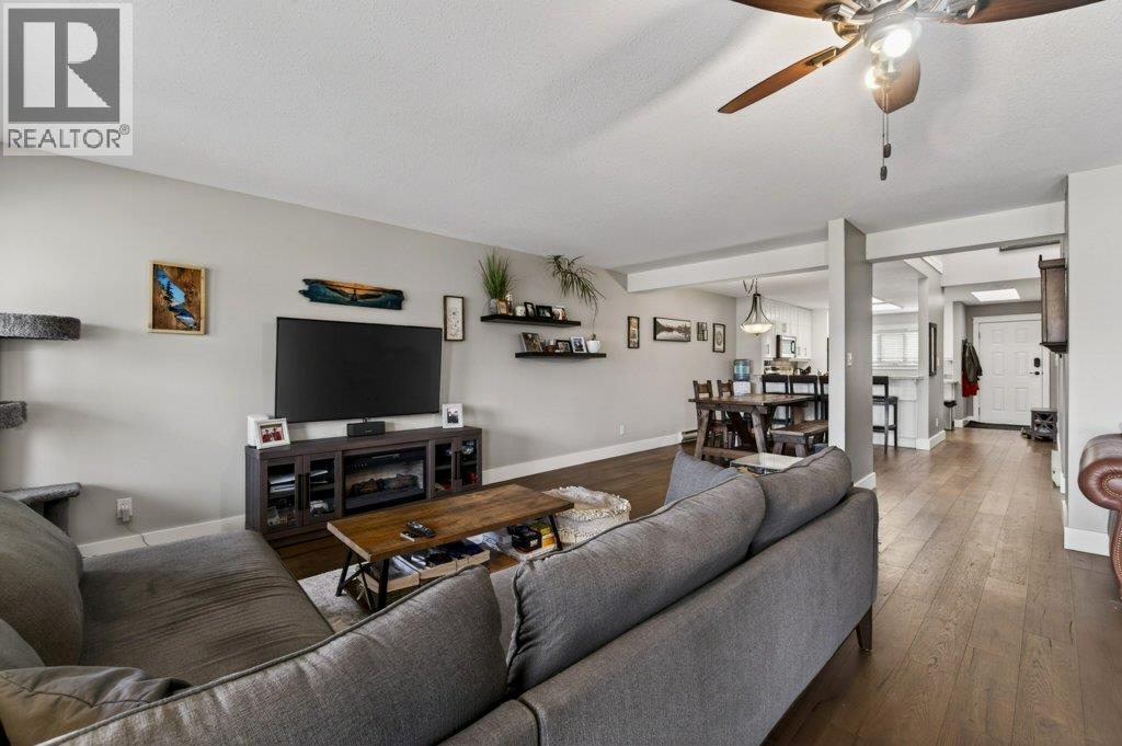 1261 Trans Canada Highway Unit# 3, Sorrento, British Columbia  V0E 2W0 - Photo 24 - 10383488