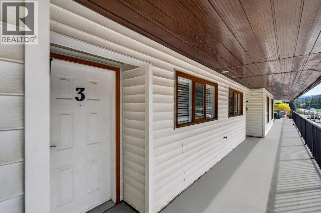 1261 Trans Canada Highway Unit# 3, Sorrento, British Columbia  V0E 2W0 - Photo 4 - 10383488