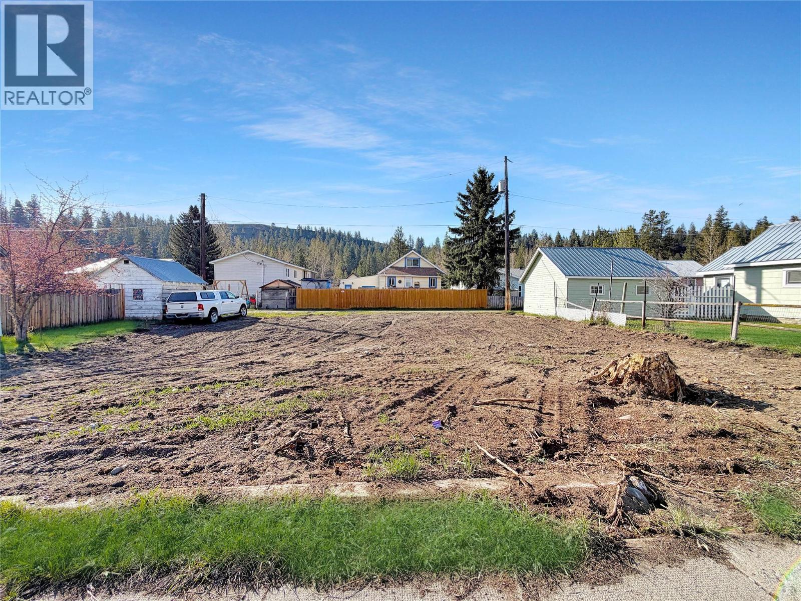 360 Burton Avenue, Princeton, British Columbia  V0X 1W0 - Photo 4 - 10384118