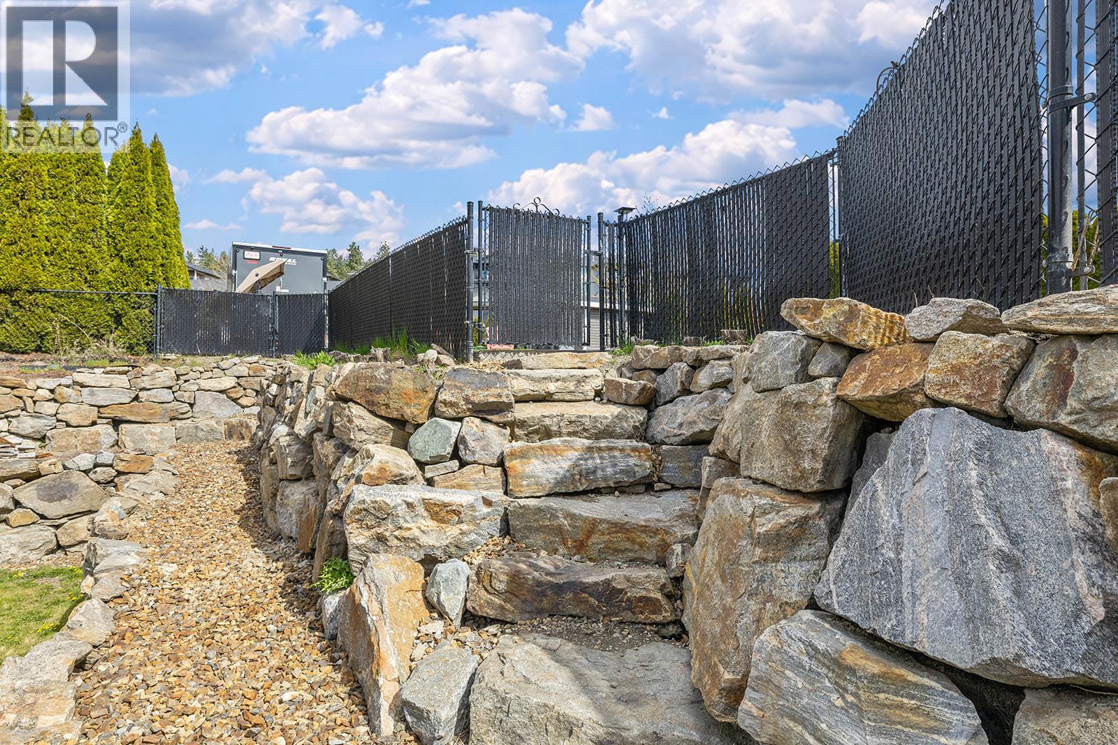 3166 Shetland Road, Kelowna, British Columbia  V1V 3B1 - Photo 55 - 10383933