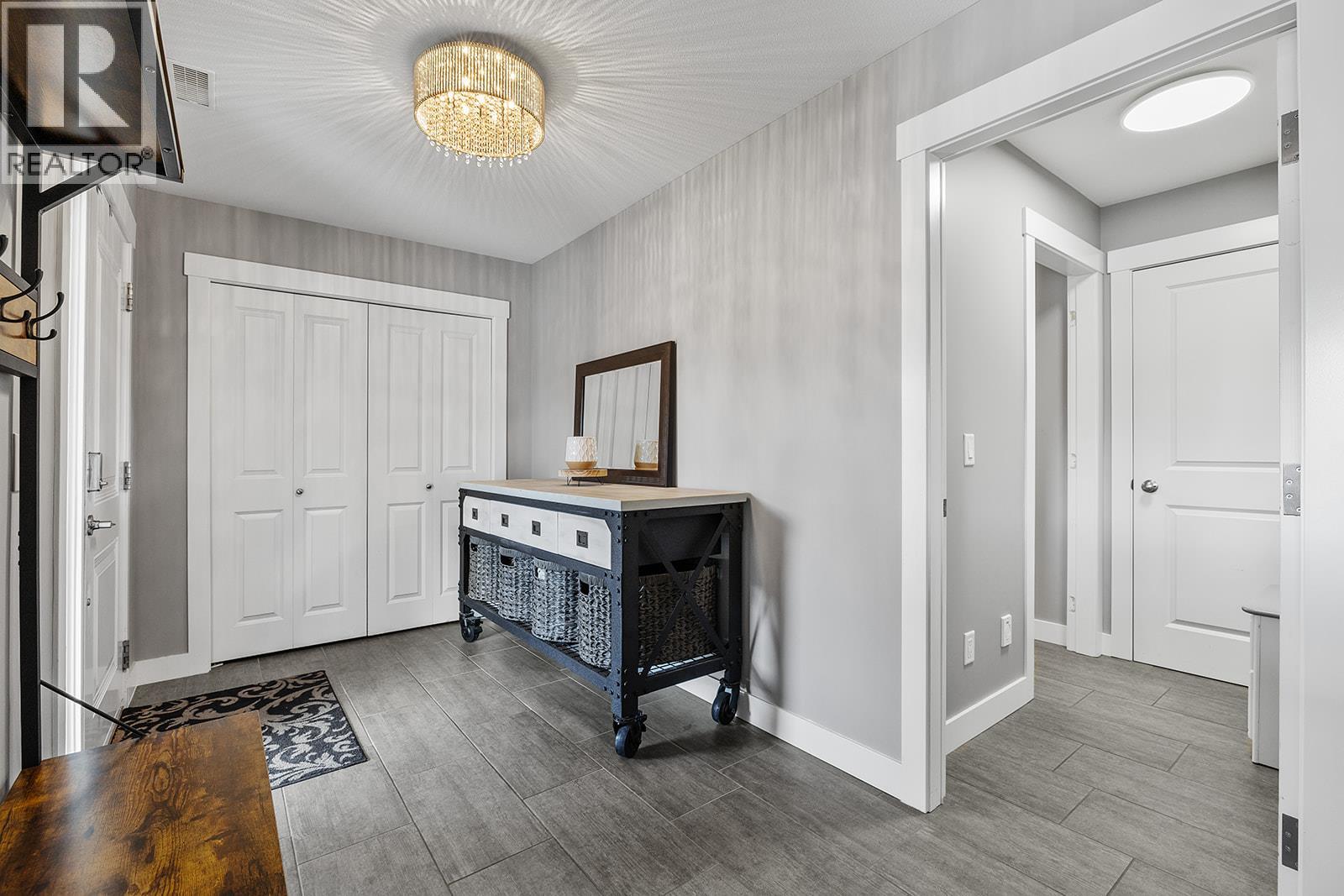 3166 Shetland Road, Kelowna, British Columbia  V1V 3B1 - Photo 6 - 10383933