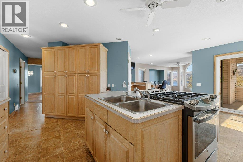 5226 Clarence Road, Peachland, British Columbia  V0H 1X2 - Photo 17 - 10383416