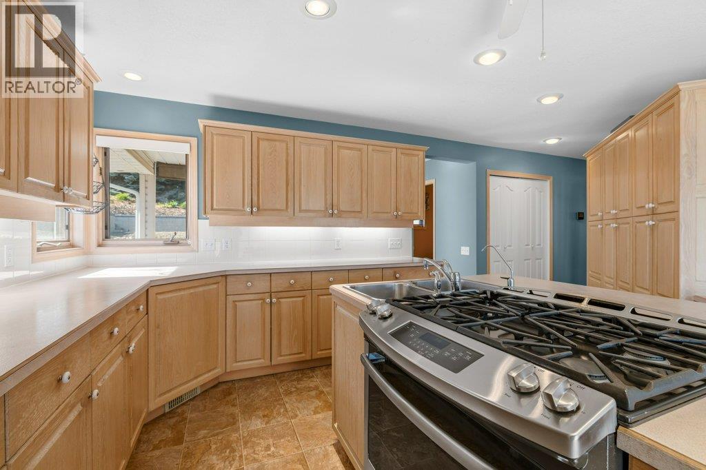 5226 Clarence Road, Peachland, British Columbia  V0H 1X2 - Photo 19 - 10383416