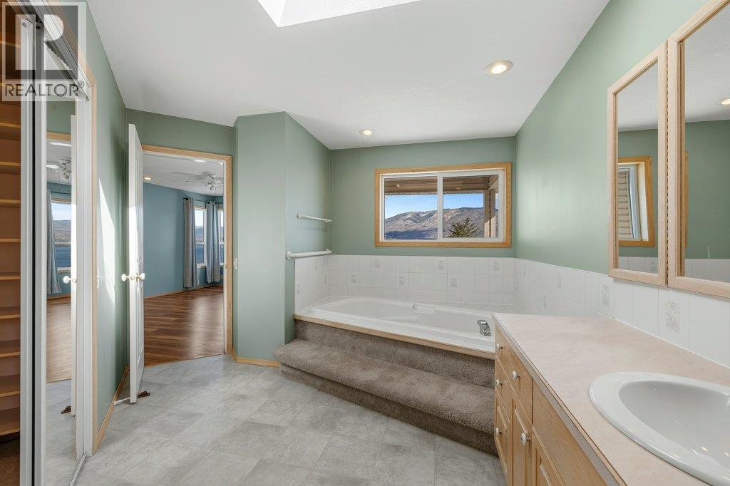 5226 Clarence Road, Peachland, British Columbia  V0H 1X2 - Photo 42 - 10383416