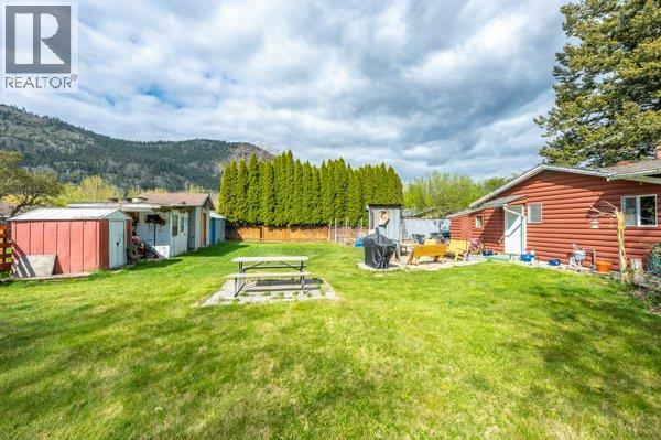 5009 13th Avenue, Okanagan Falls, British Columbia  V0H 1R4 - Photo 15 - 10384117