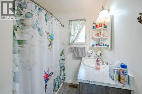 5009 13th Avenue, Okanagan Falls, British Columbia  V0H 1R4 - Photo 35 - 10384117