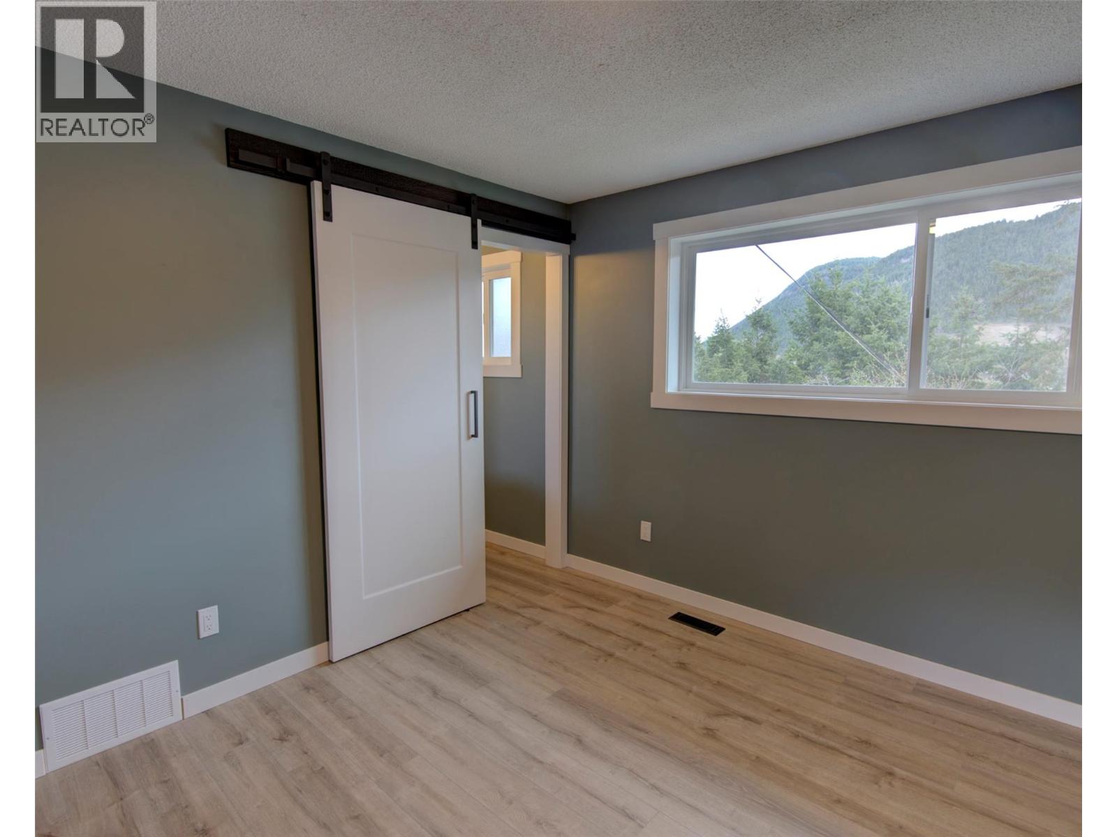 2755 Balsam Lane, Lumby, British Columbia  V0E 2G5 - Photo 15 - 10384051