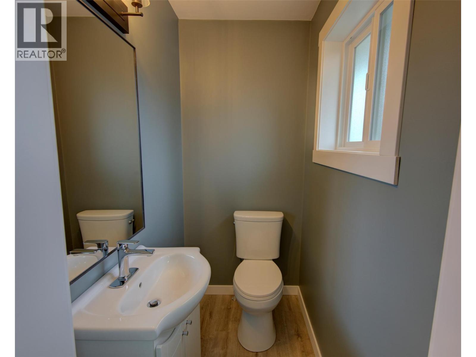 2755 Balsam Lane, Lumby, British Columbia  V0E 2G5 - Photo 16 - 10384051