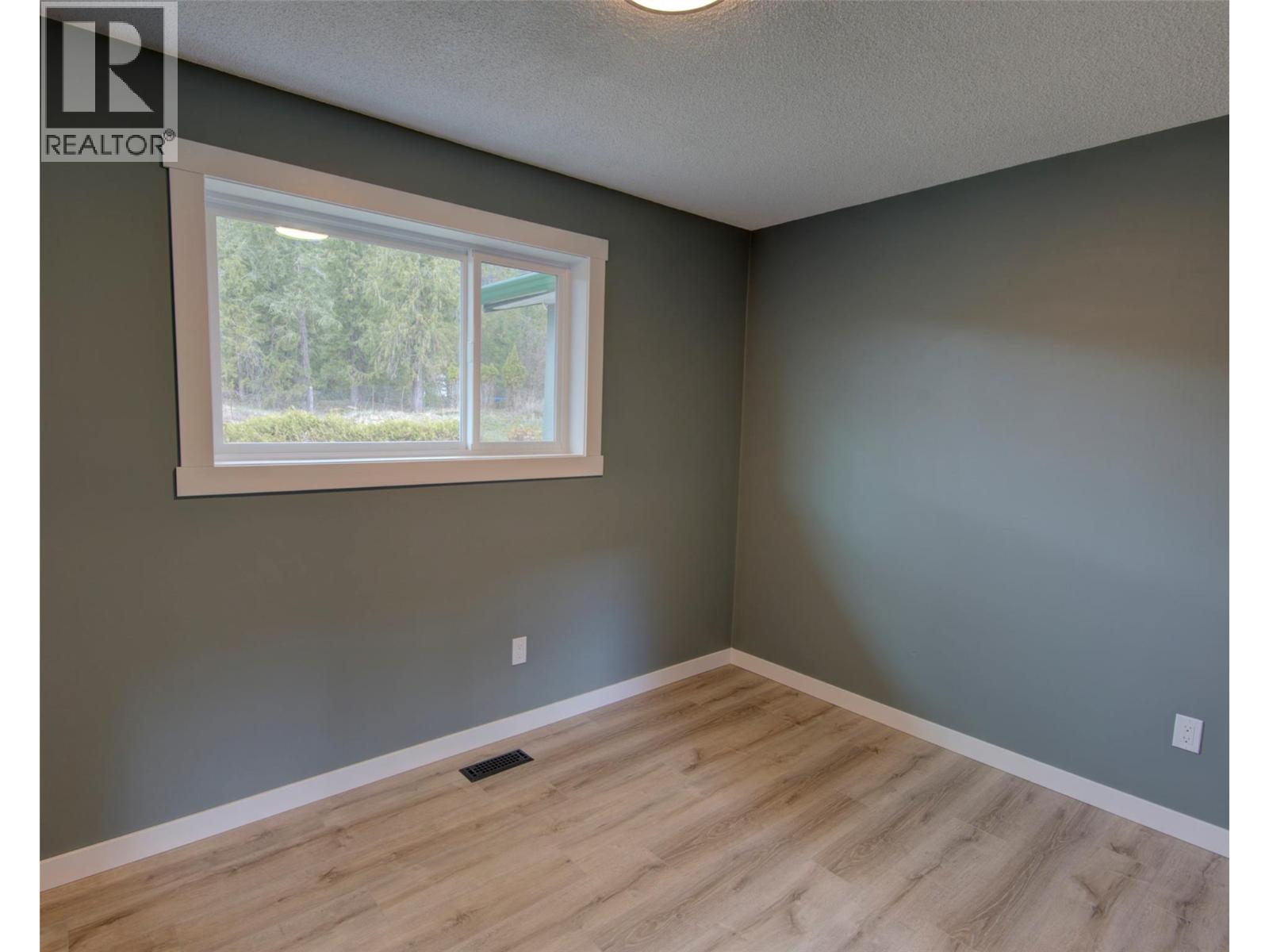 2755 Balsam Lane, Lumby, British Columbia  V0E 2G5 - Photo 18 - 10384051